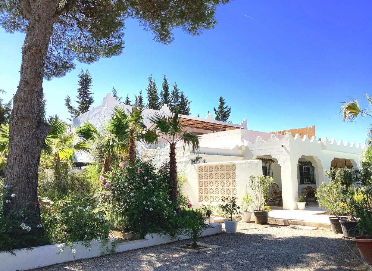 Kasbah Andaluz Guest House Chiclana de la Frontera Luaran gambar